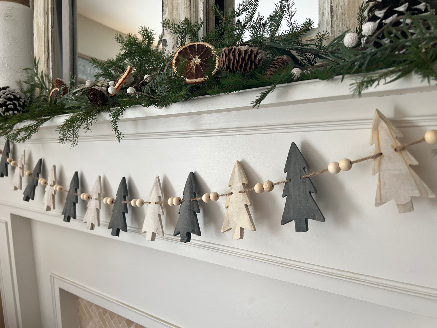 Rustic Pines wooden tree garland, grey, natural winter decoration