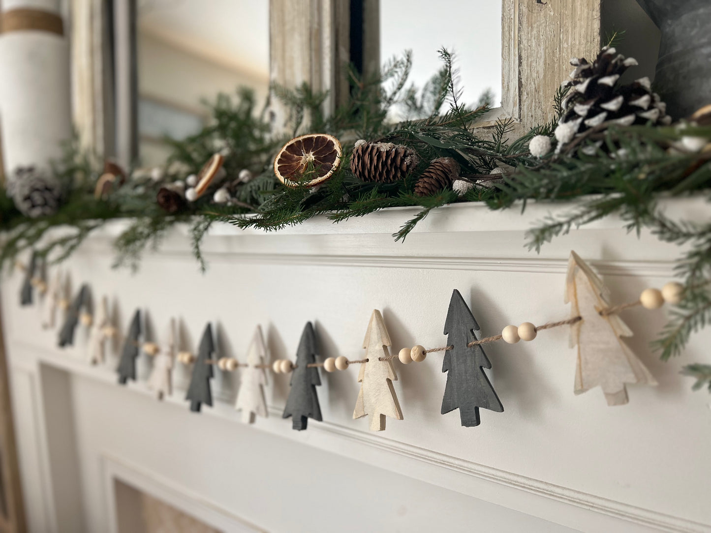 Rustic Pines wooden tree garland, grey, natural winter decoration