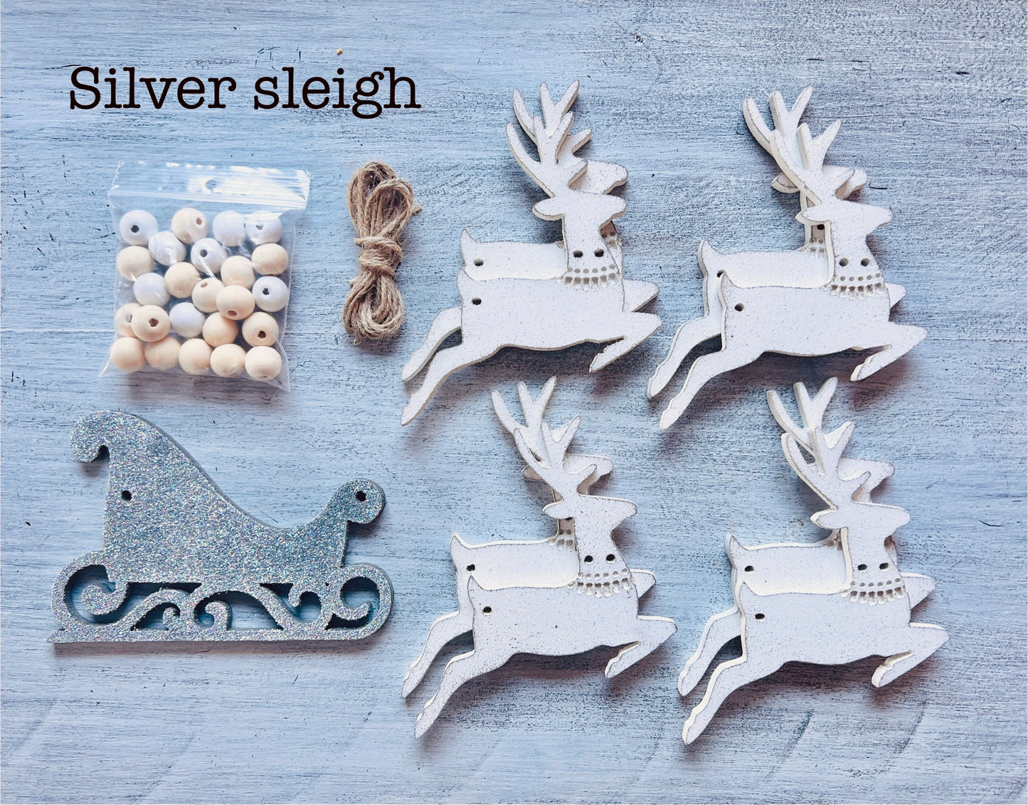 Sleigh and reindeer garland - DIY