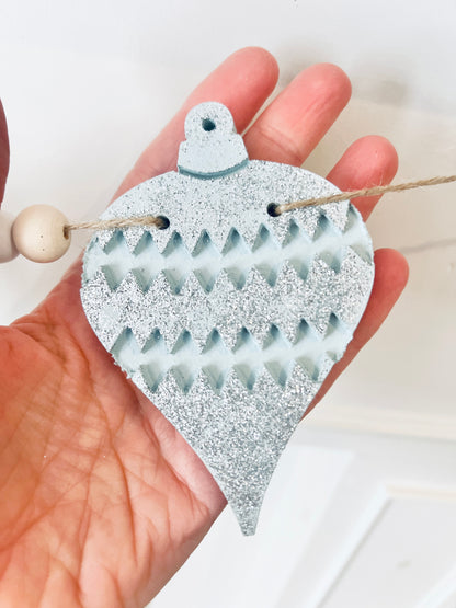 Sleigh Bells Ring garland