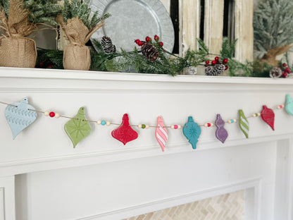 Vintage Ornaments garland